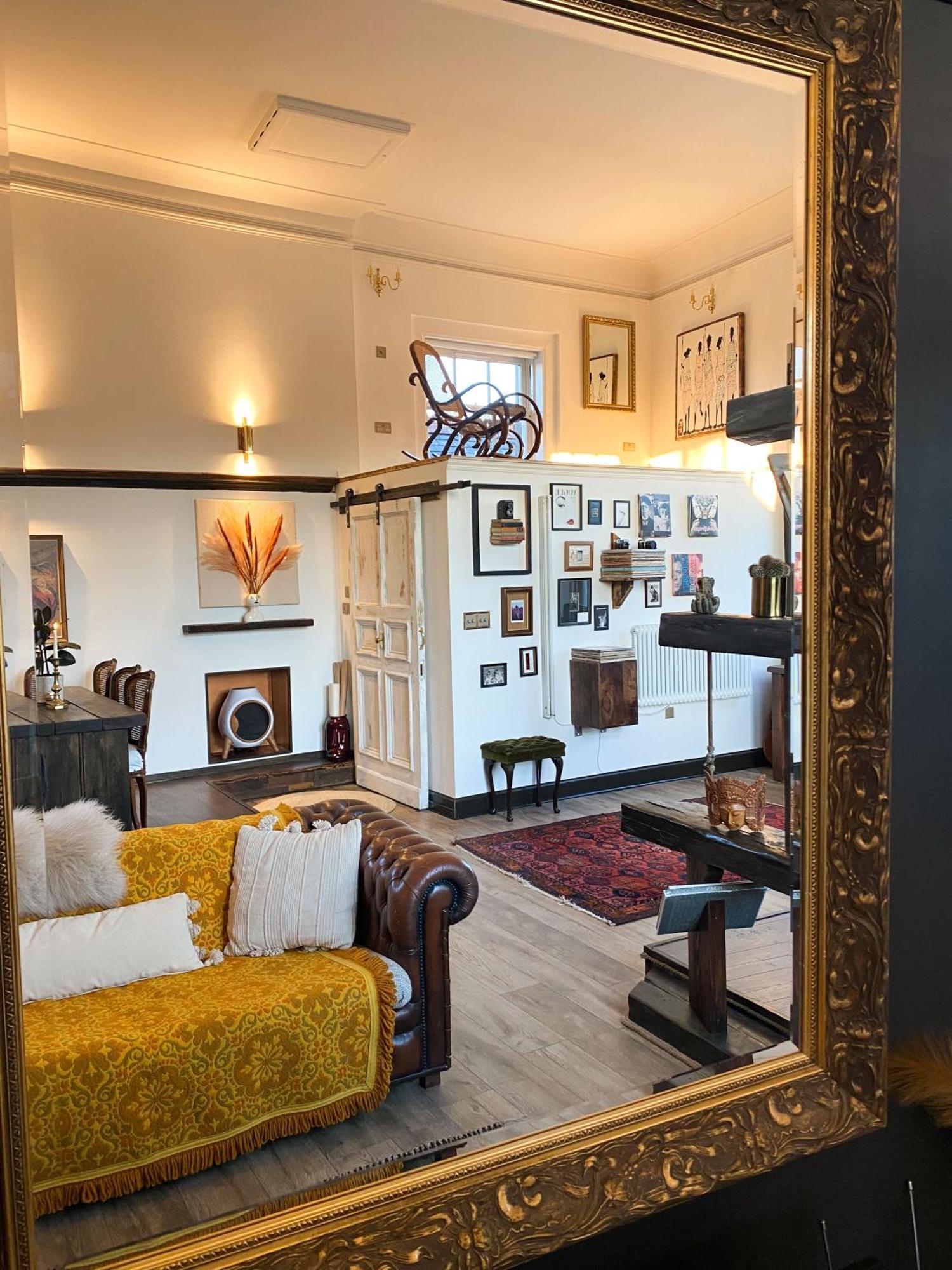 Spacious & Light Studio Loft Alloa Exterior photo